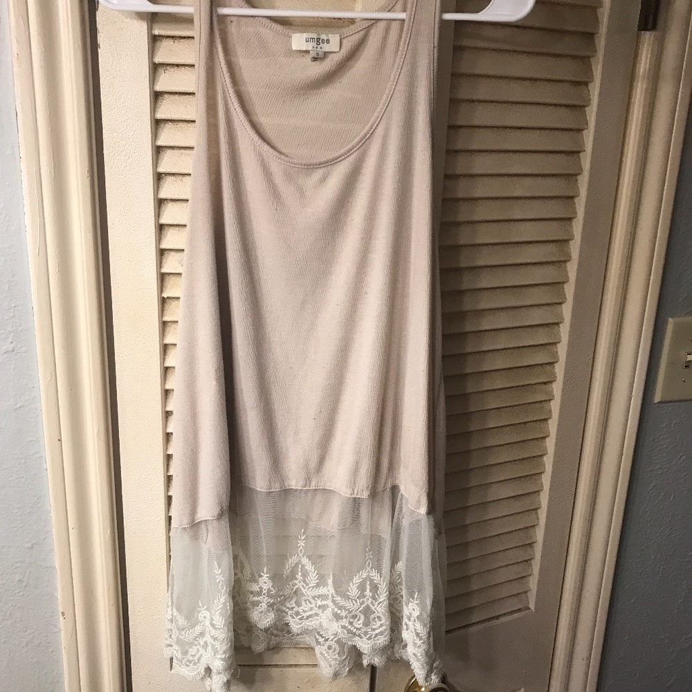 UmGee tunic out dress size small but fits medium easily